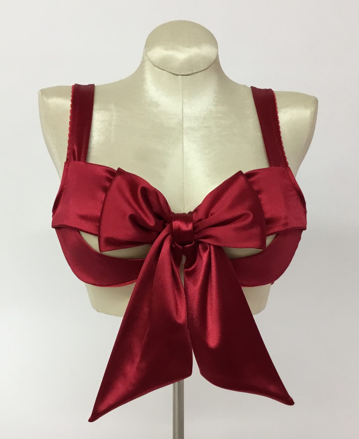 Valentine Bra feature